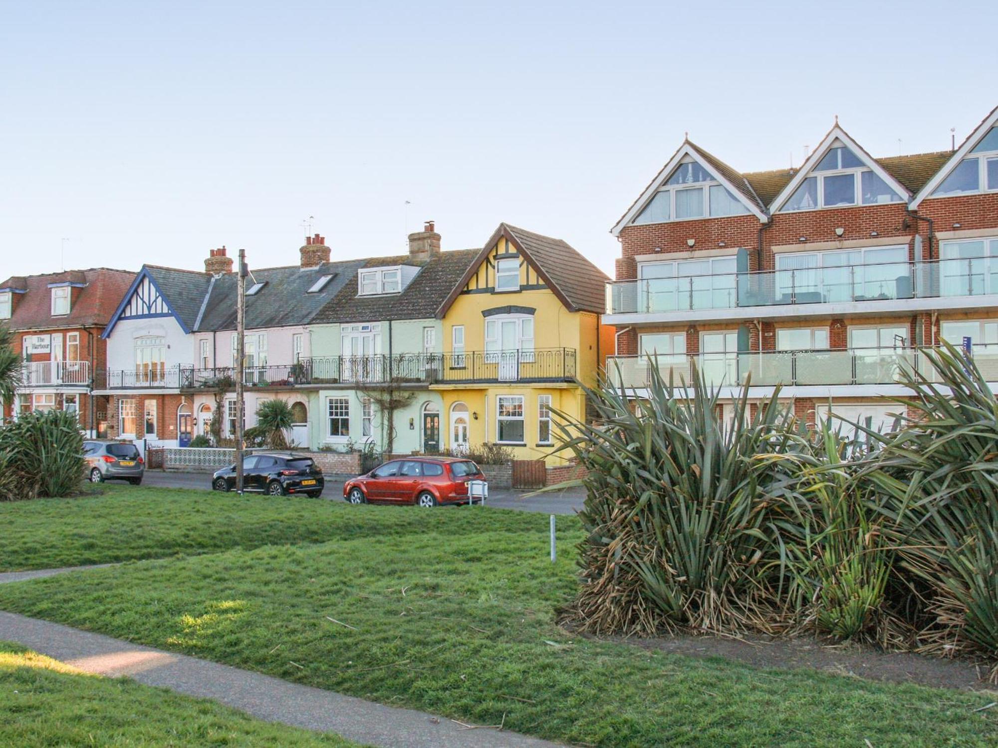 The Yellow House Gorleston-on-Sea Exterior foto